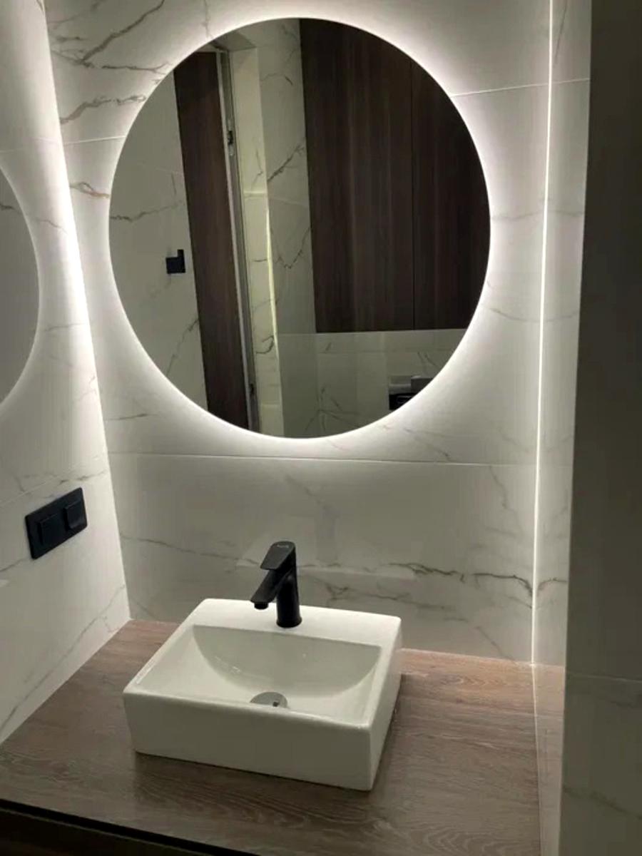 1865702605375518