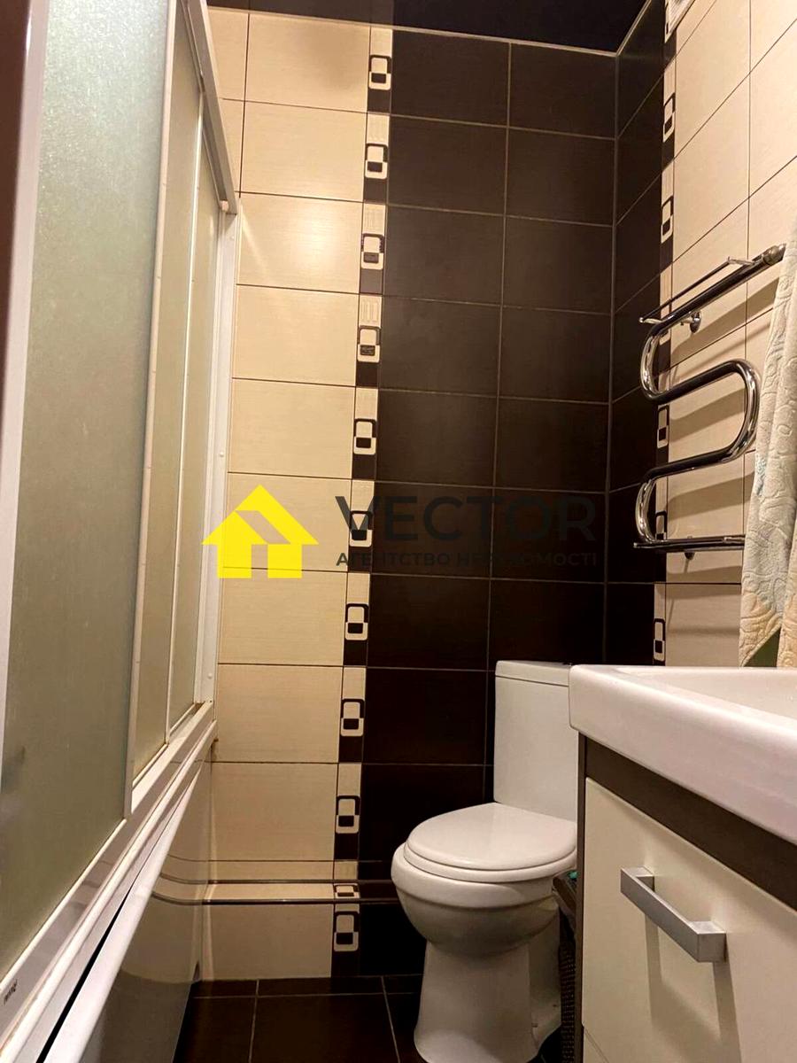 1865703929227940