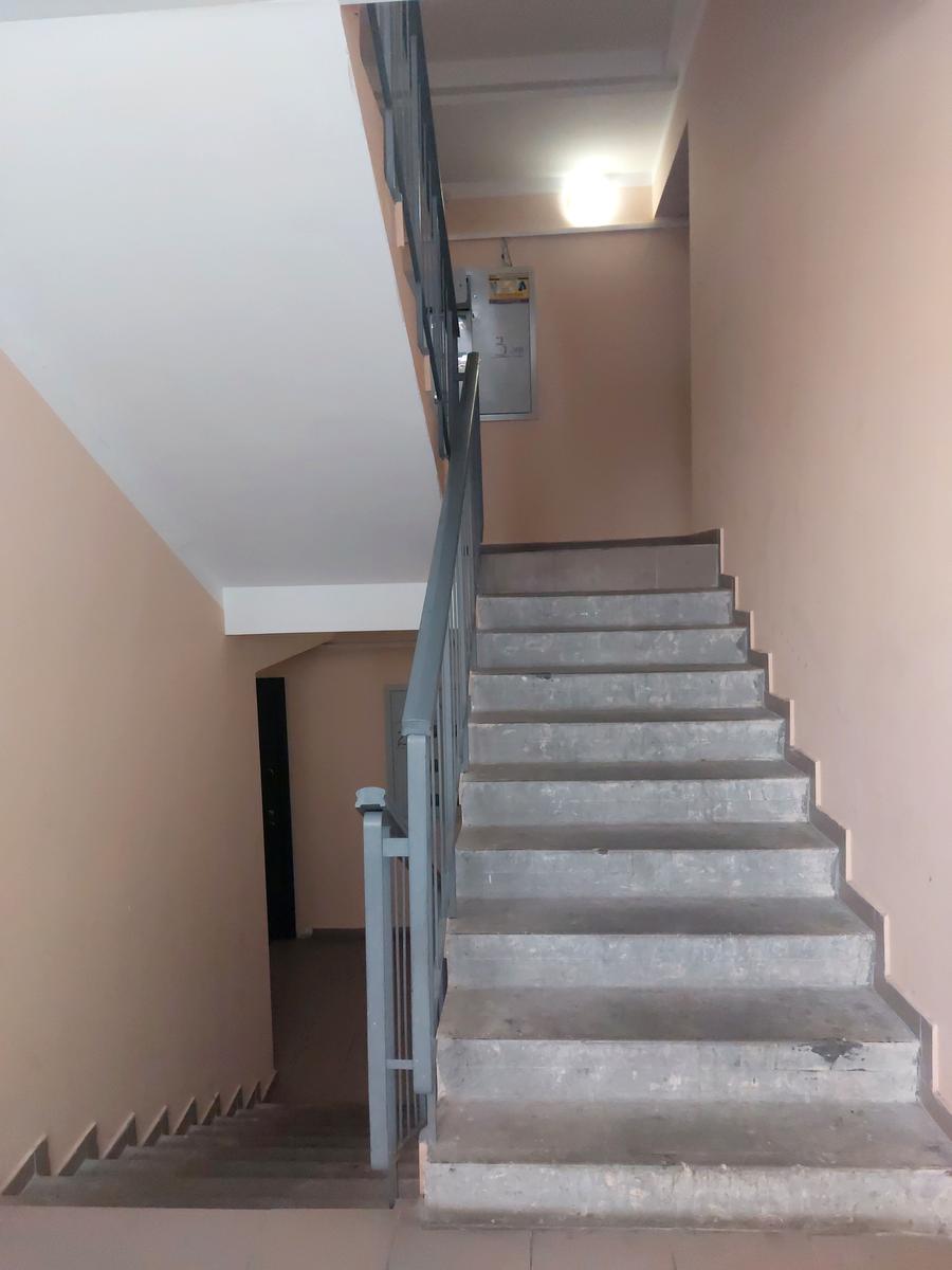 1865704735034320