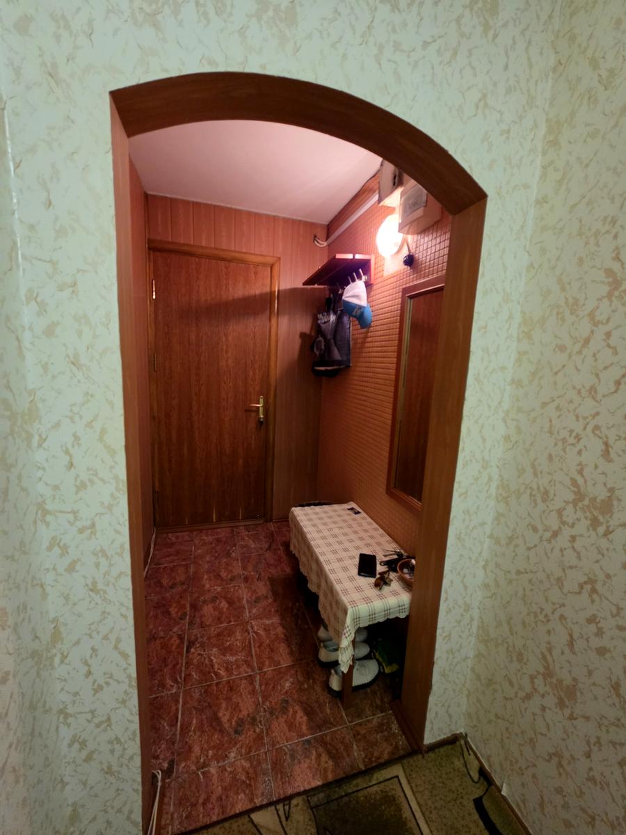 1865705771422295