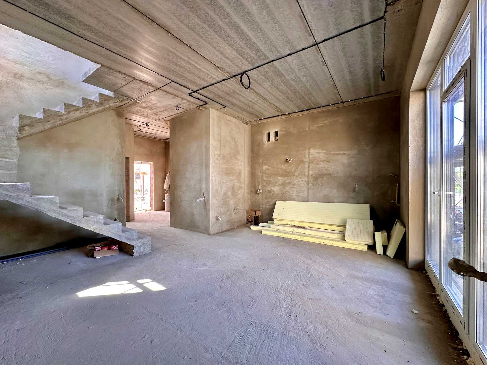 1865708047879619