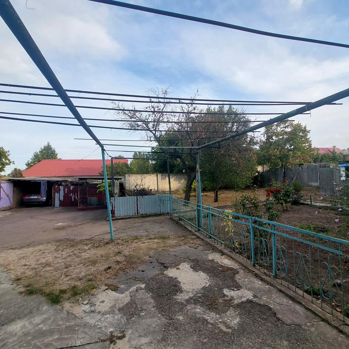 1865708725784404
