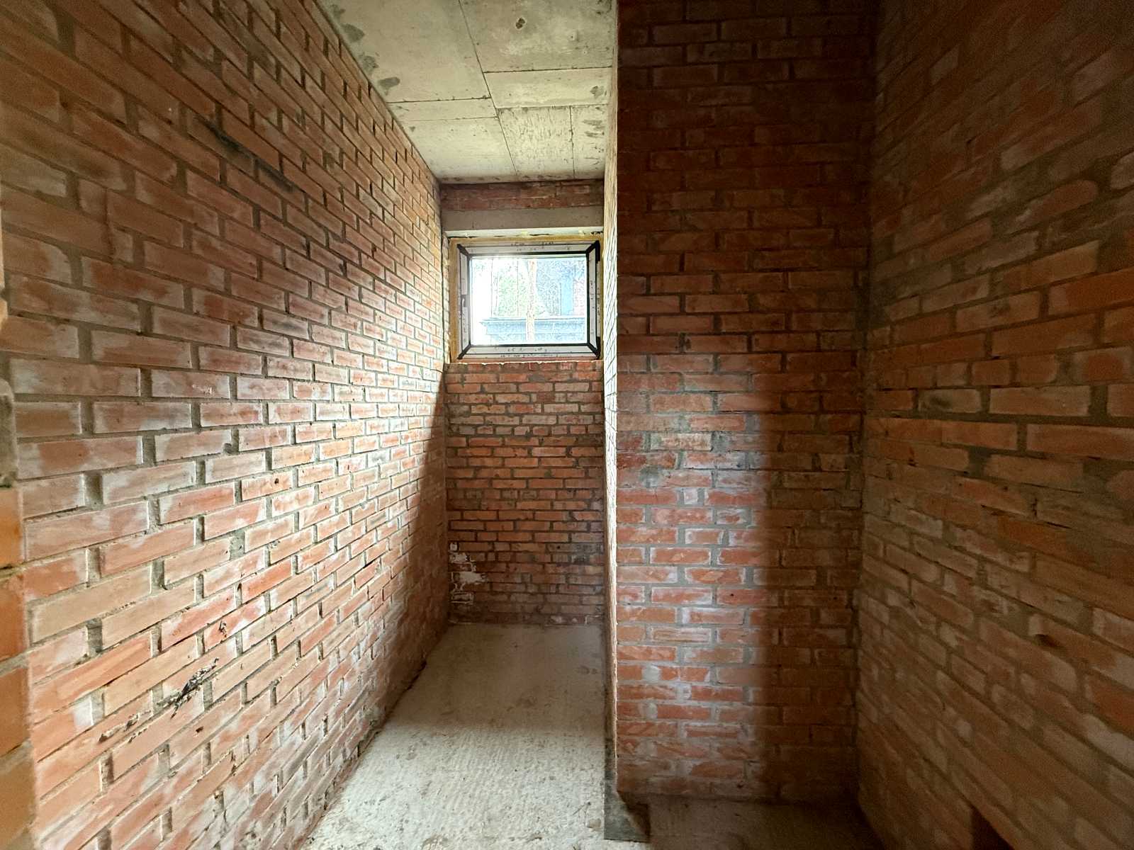 1865709231890098