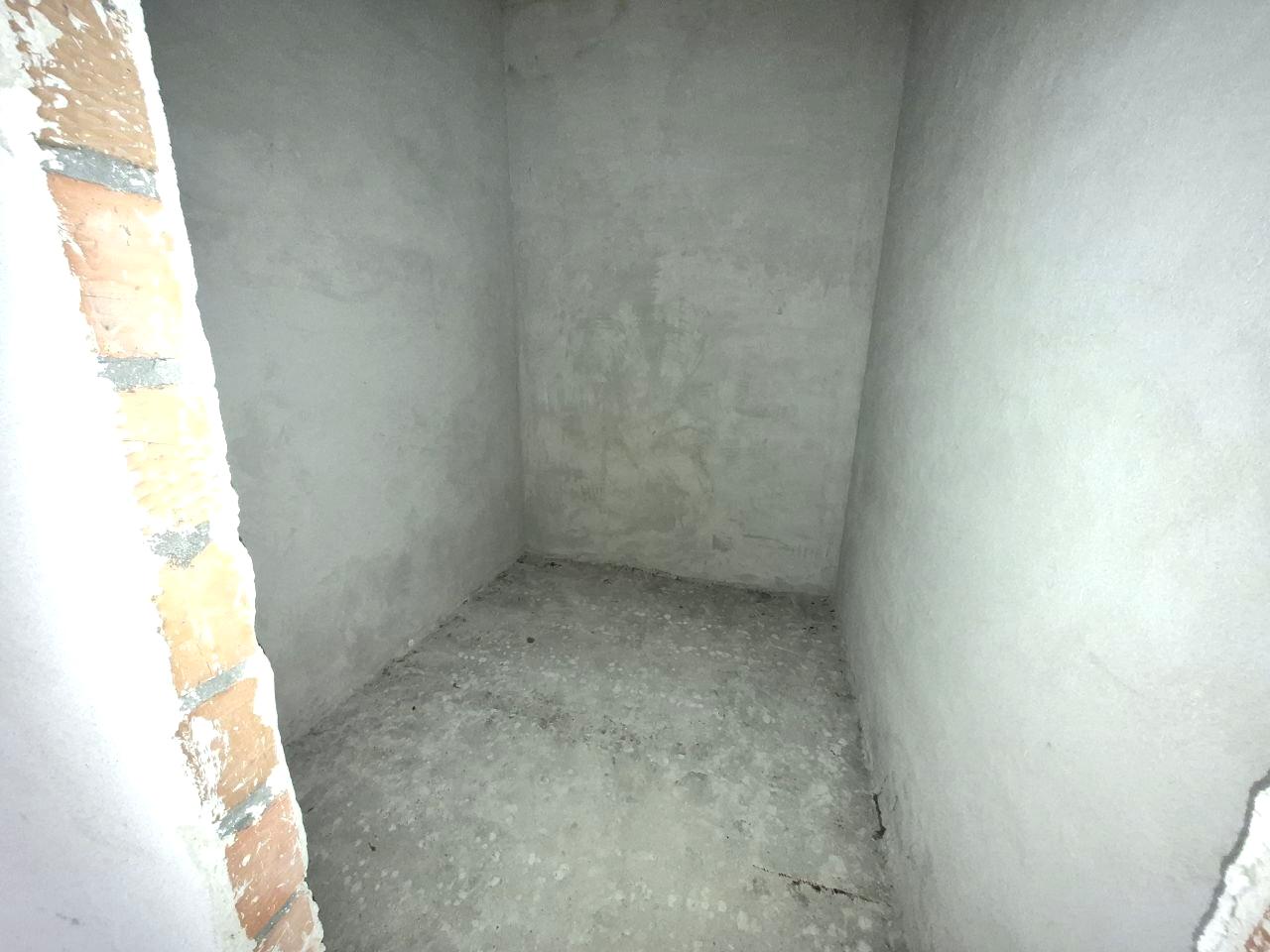 1865711054776045