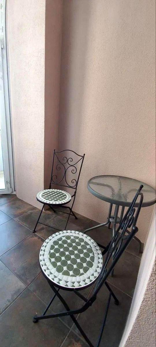 1865712784543286