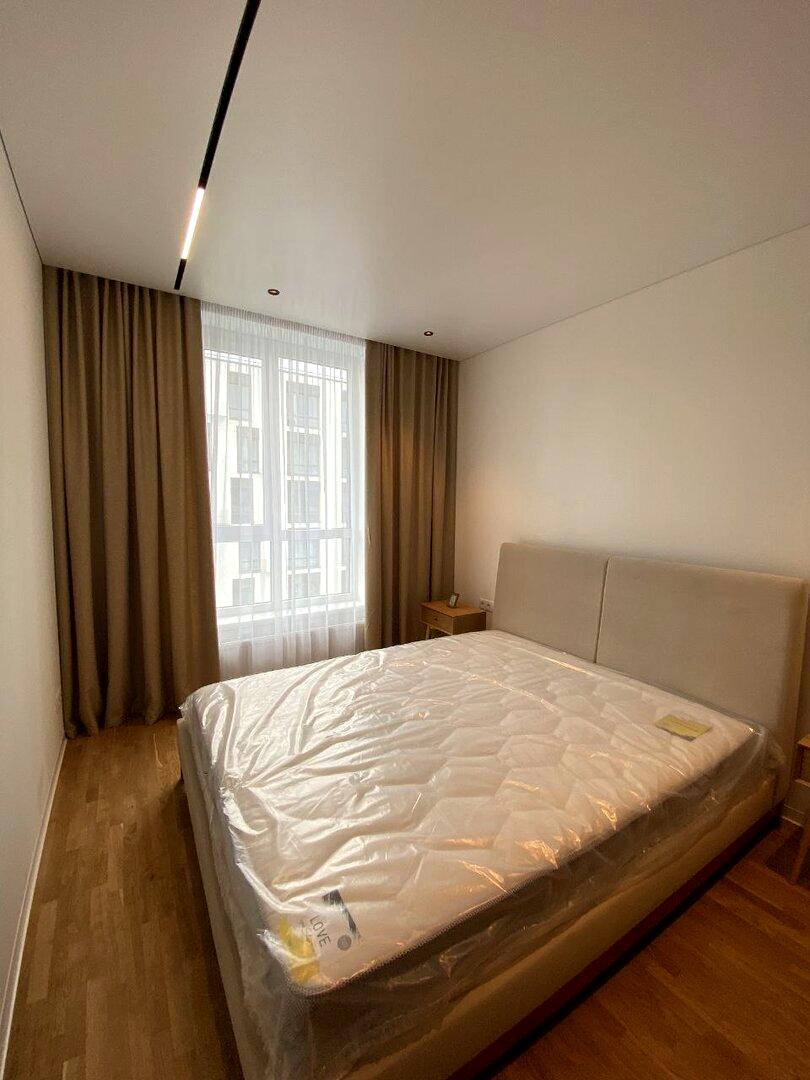 1865713798561050
