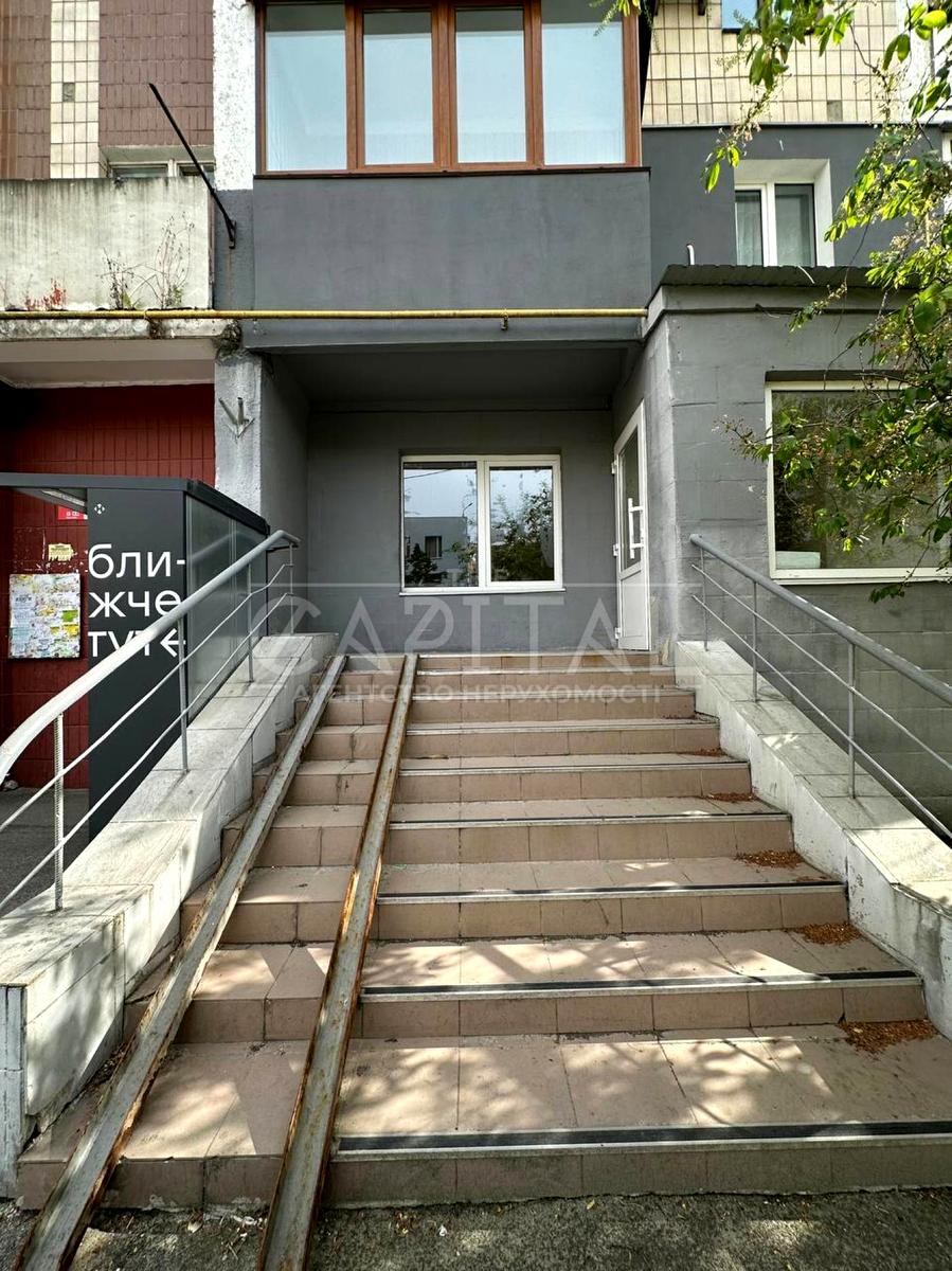 1865715368856330