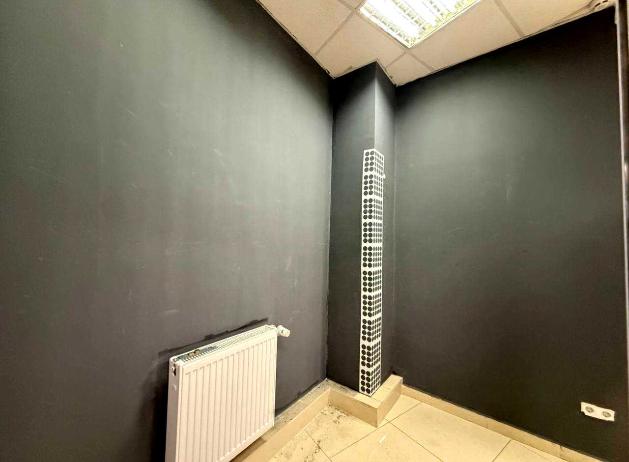 1865734471928596