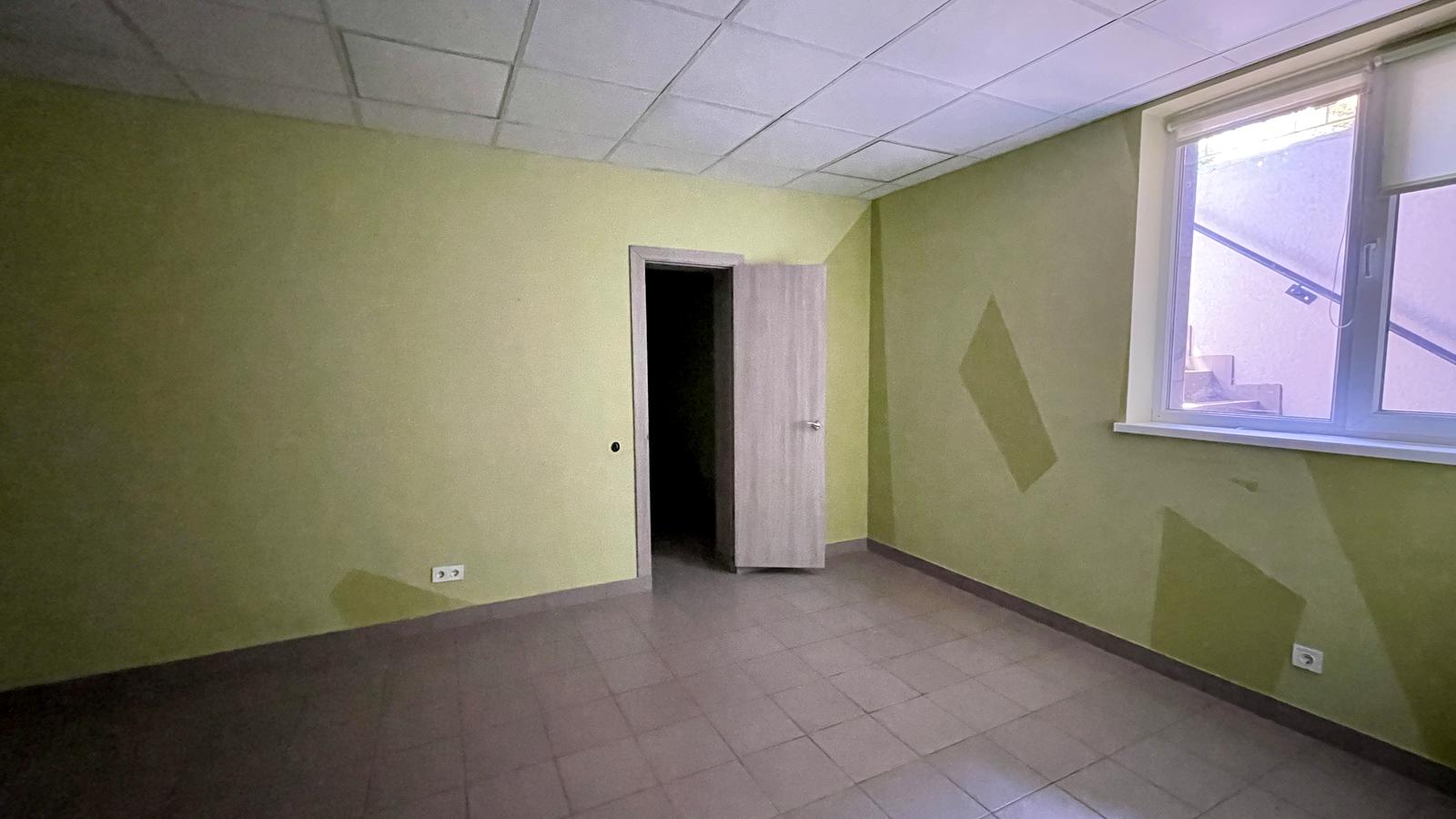 1865774489432100