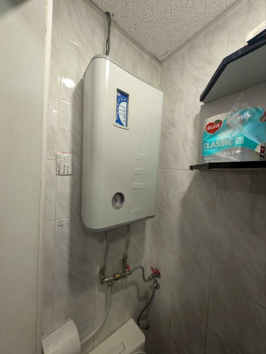 1865775563324646