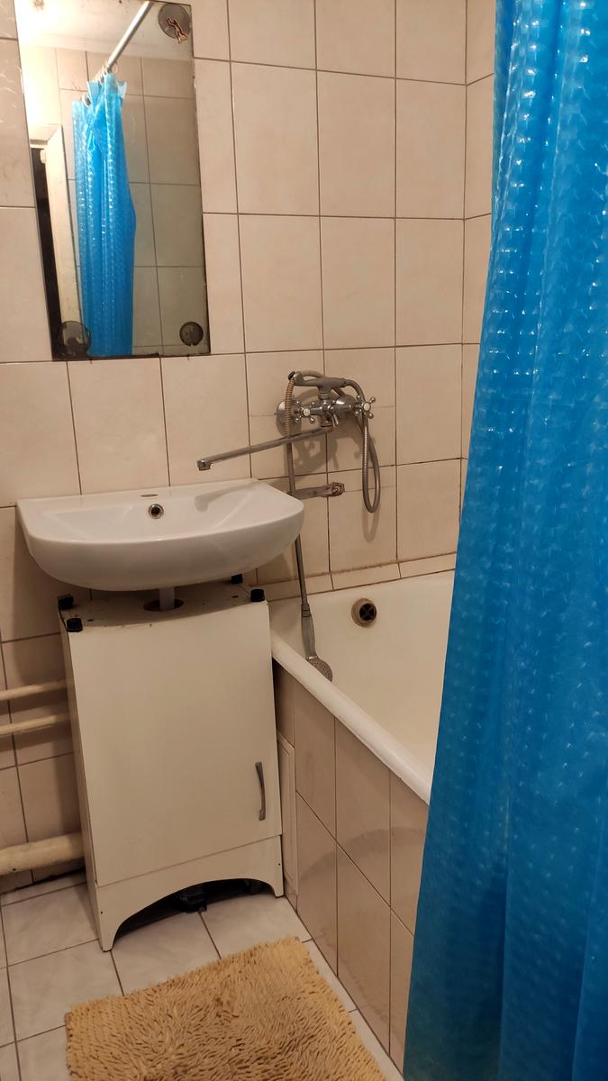 1865779904194768