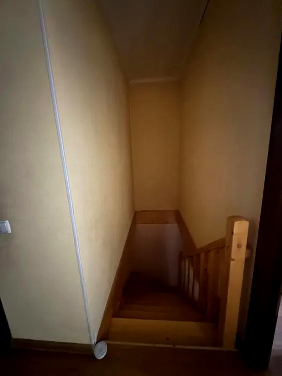 1865781513096403