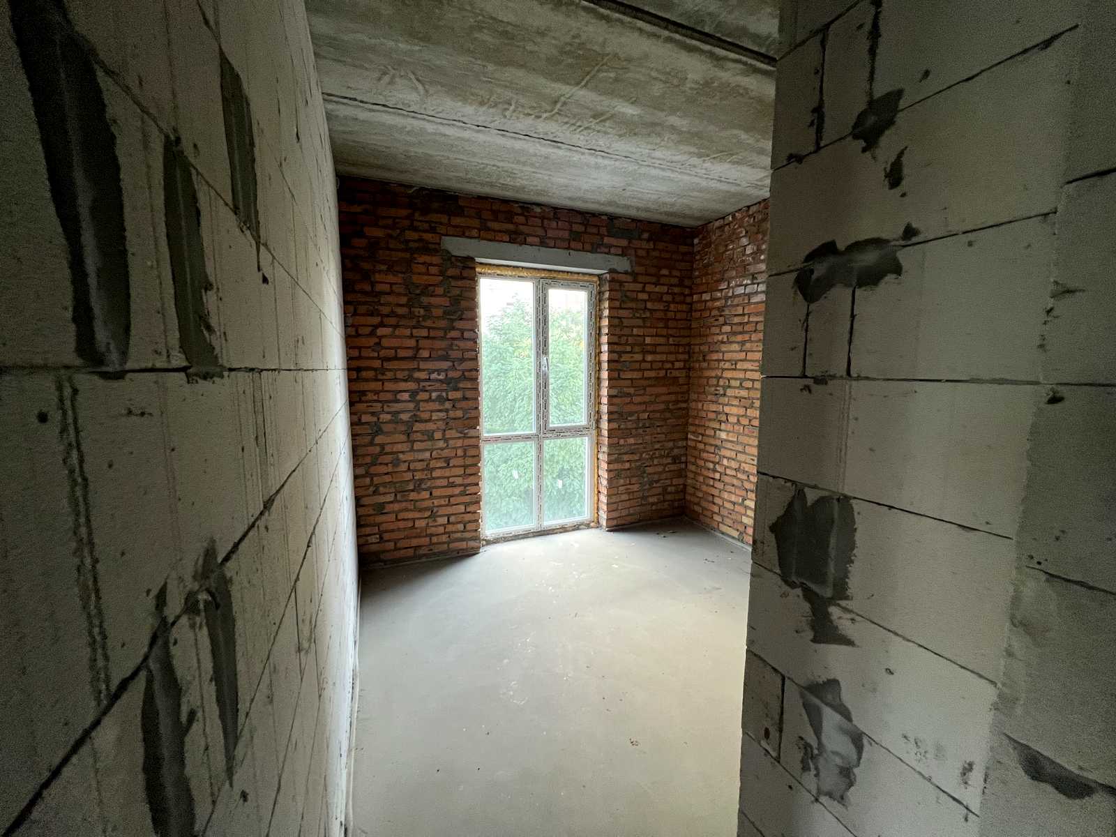 1865783878675262