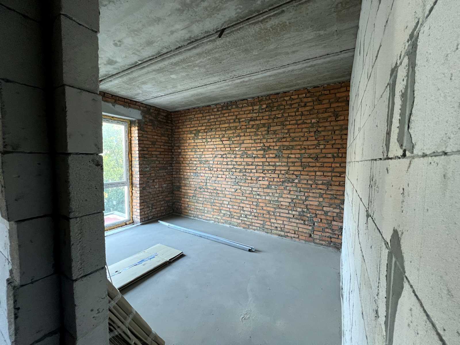 1865783884523981