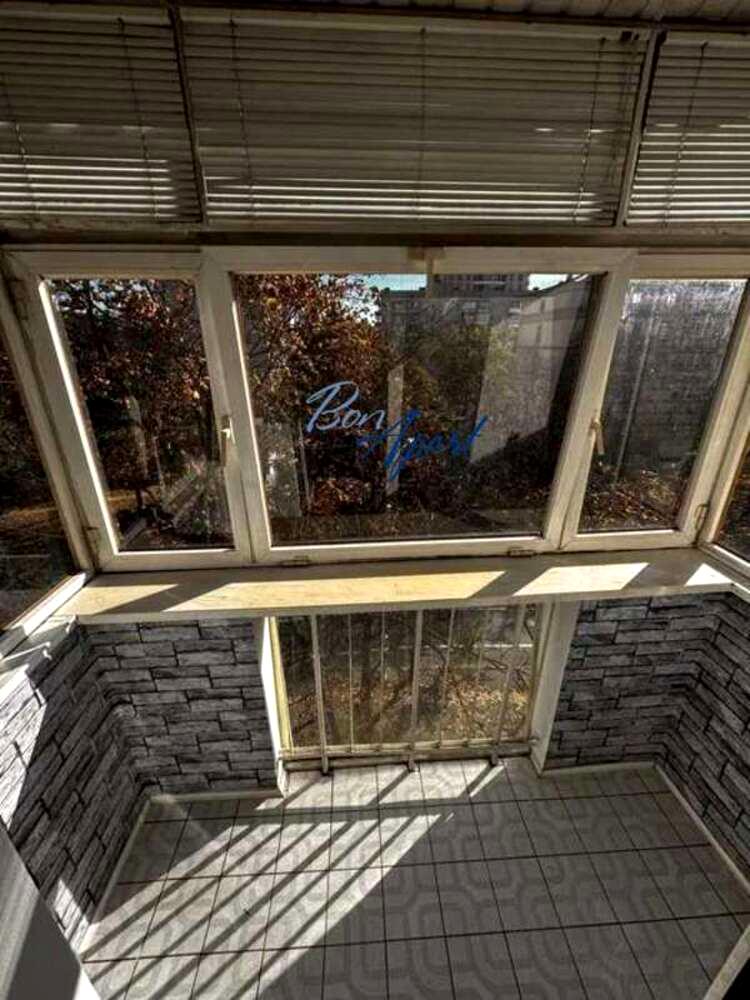 1865784105865192