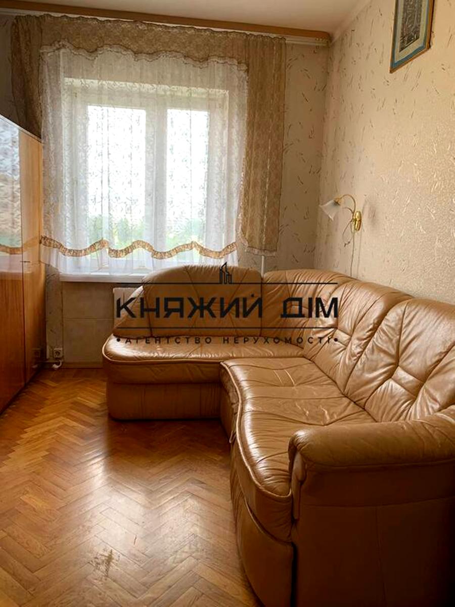 1865785505827441