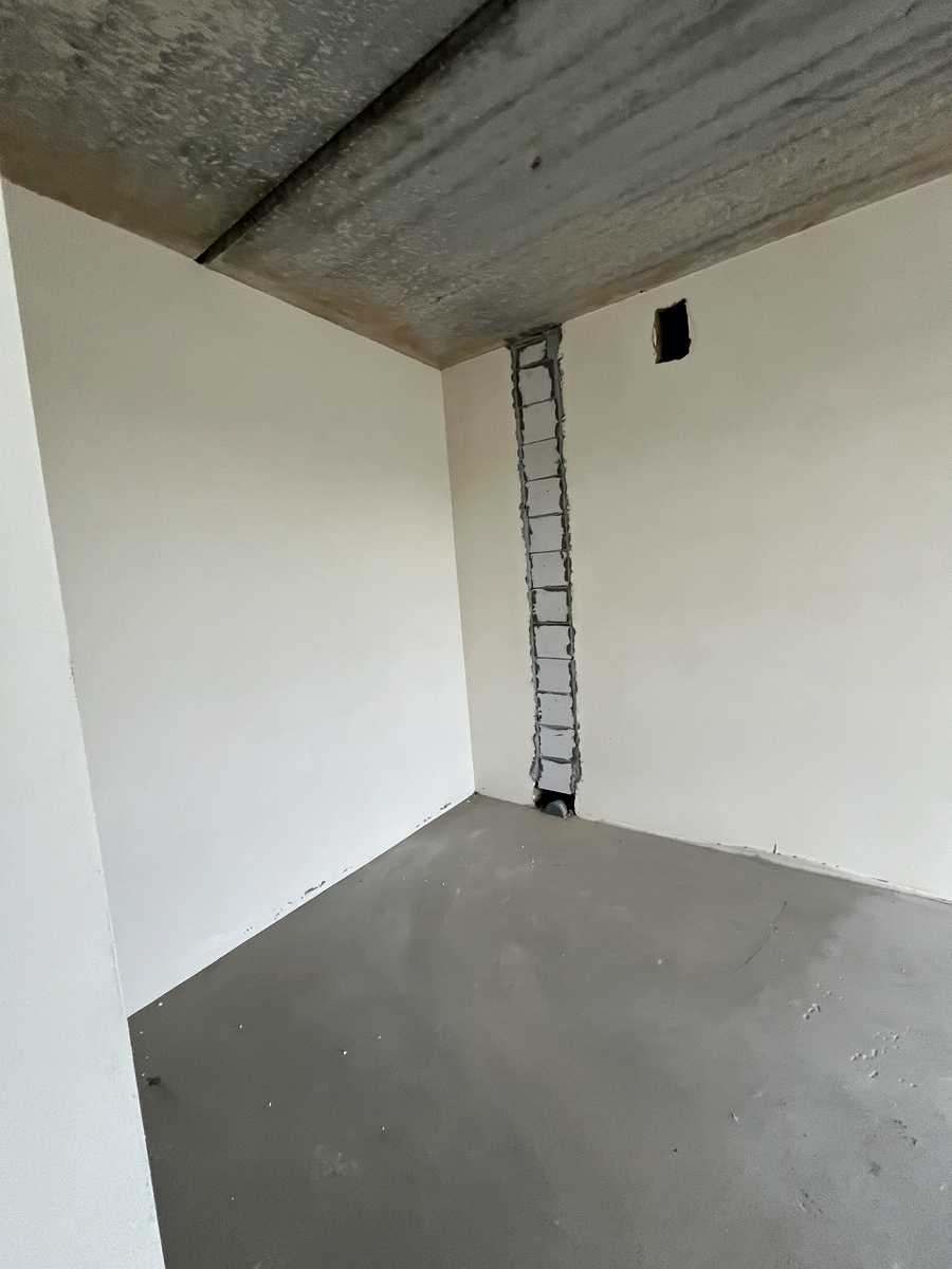 1865786893658931