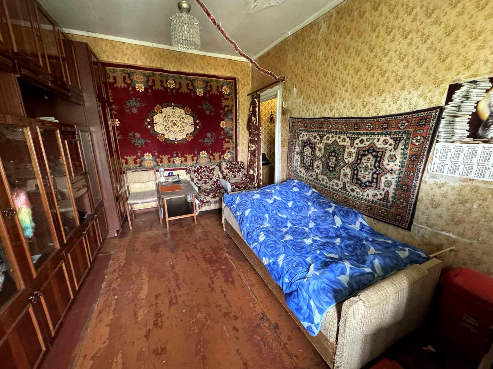 1865792076664711
