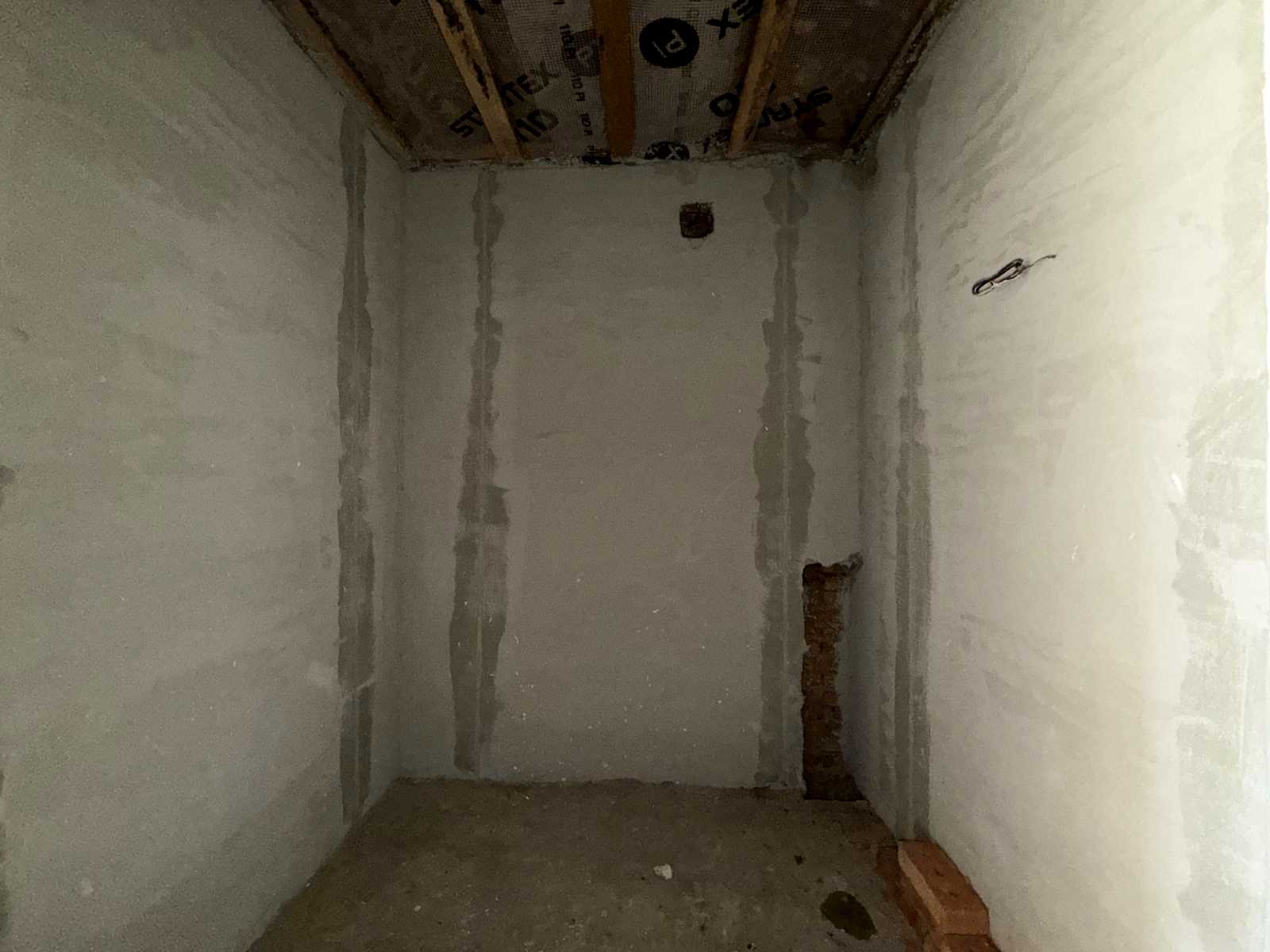 1865793383479270