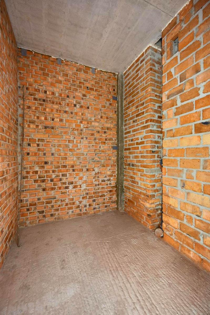 1865793438930165