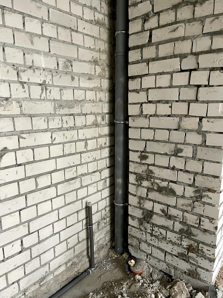 1865795634821607
