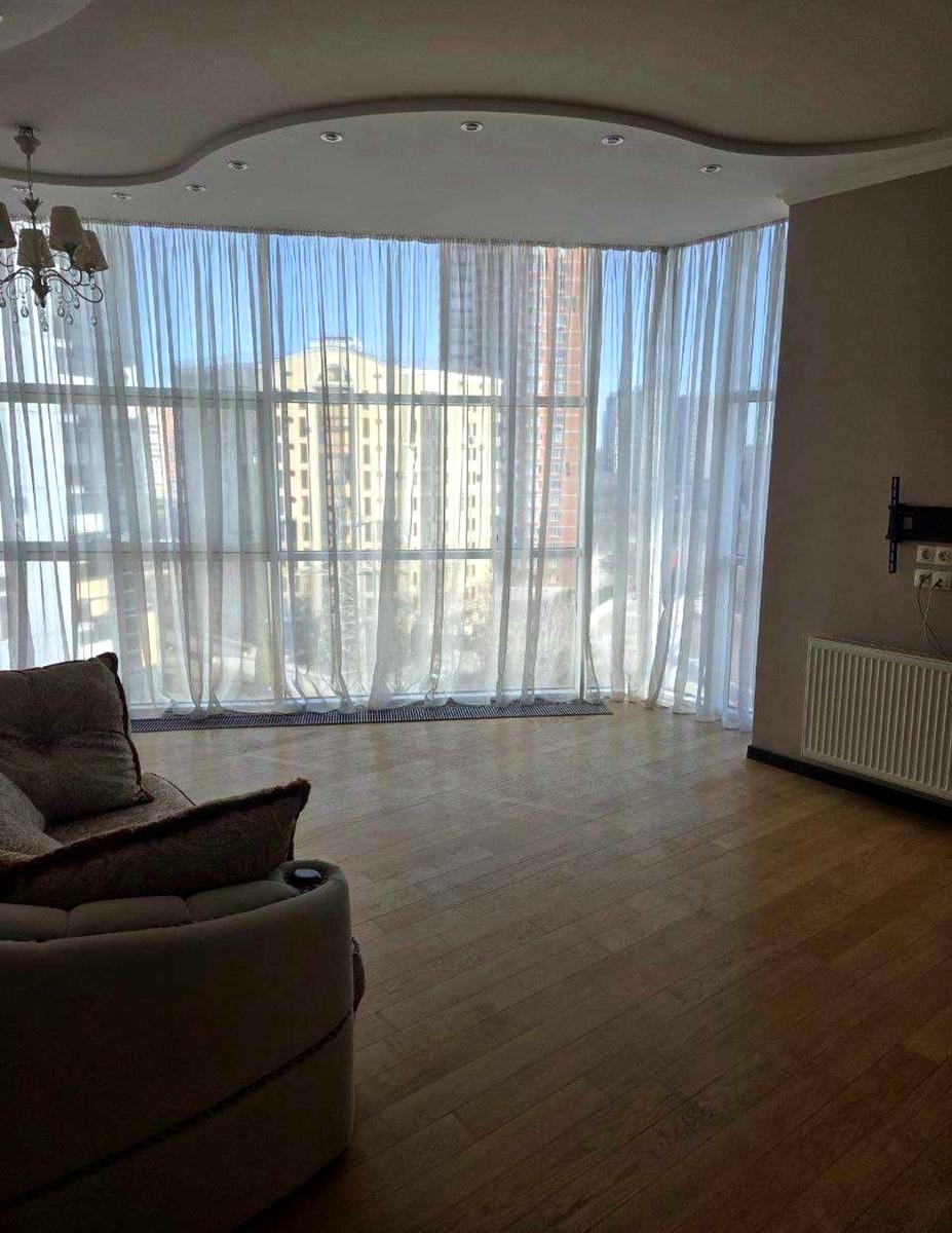 1865800934431027