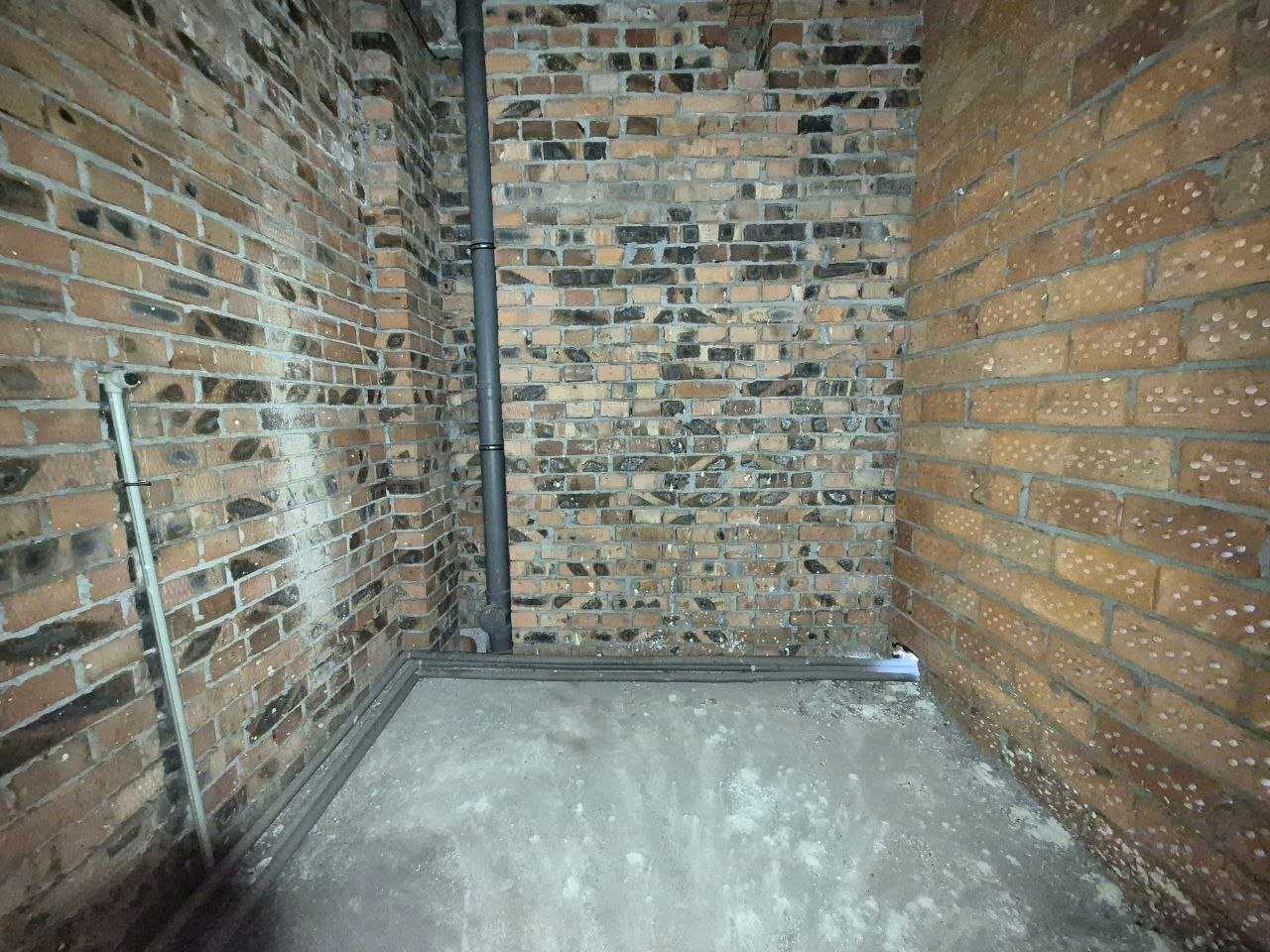 1865802556587810