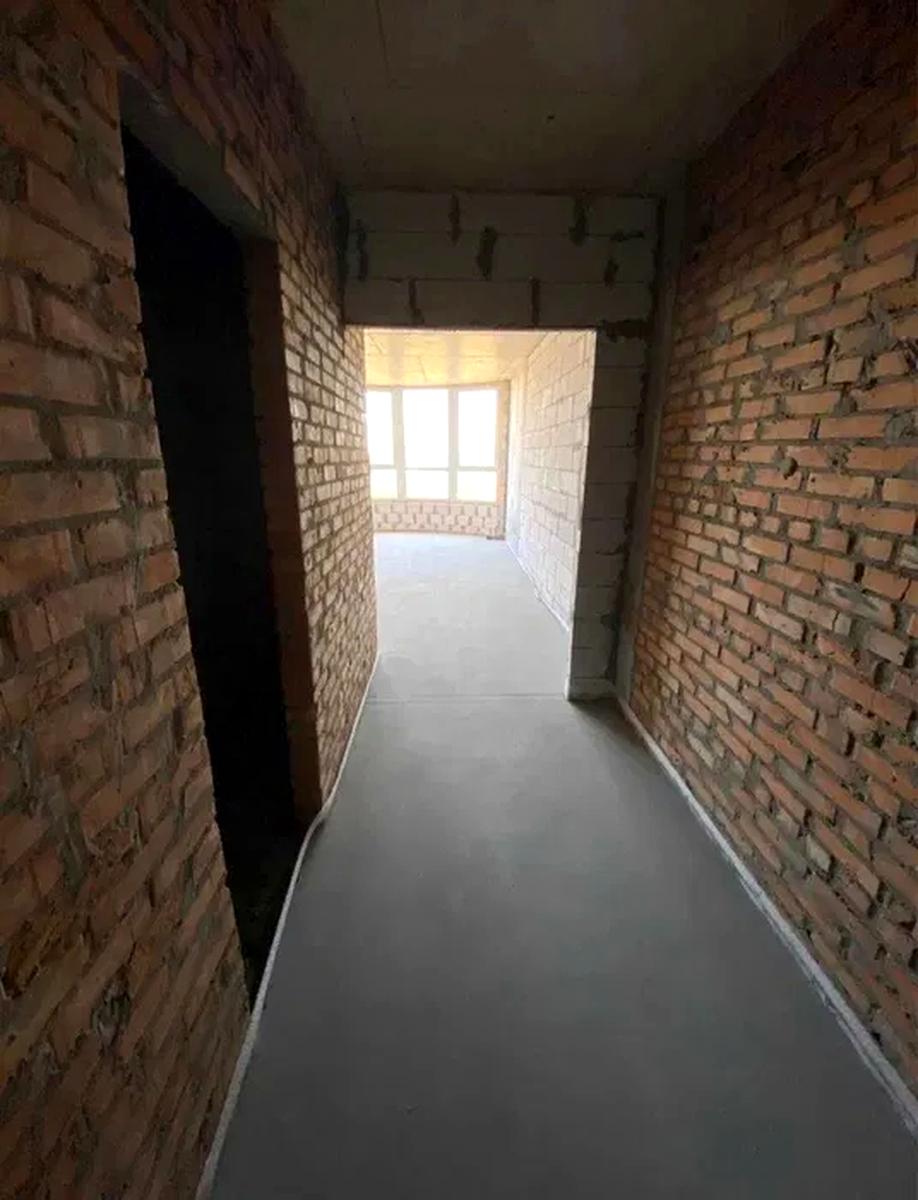 1865803589371410