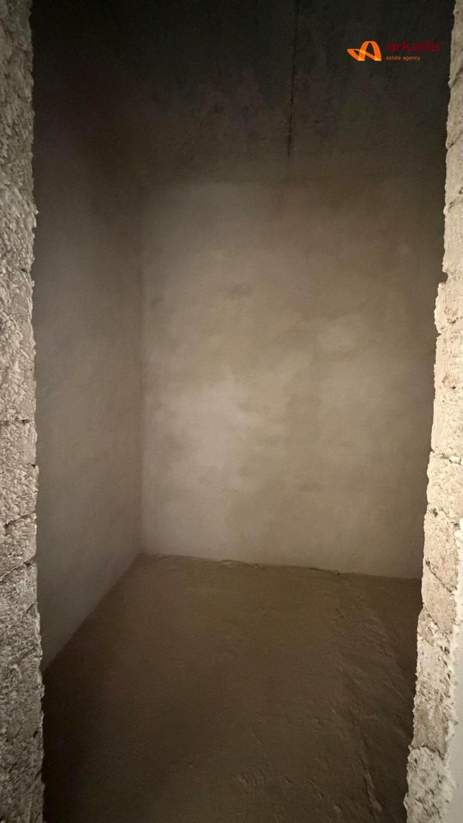 1865808445357288