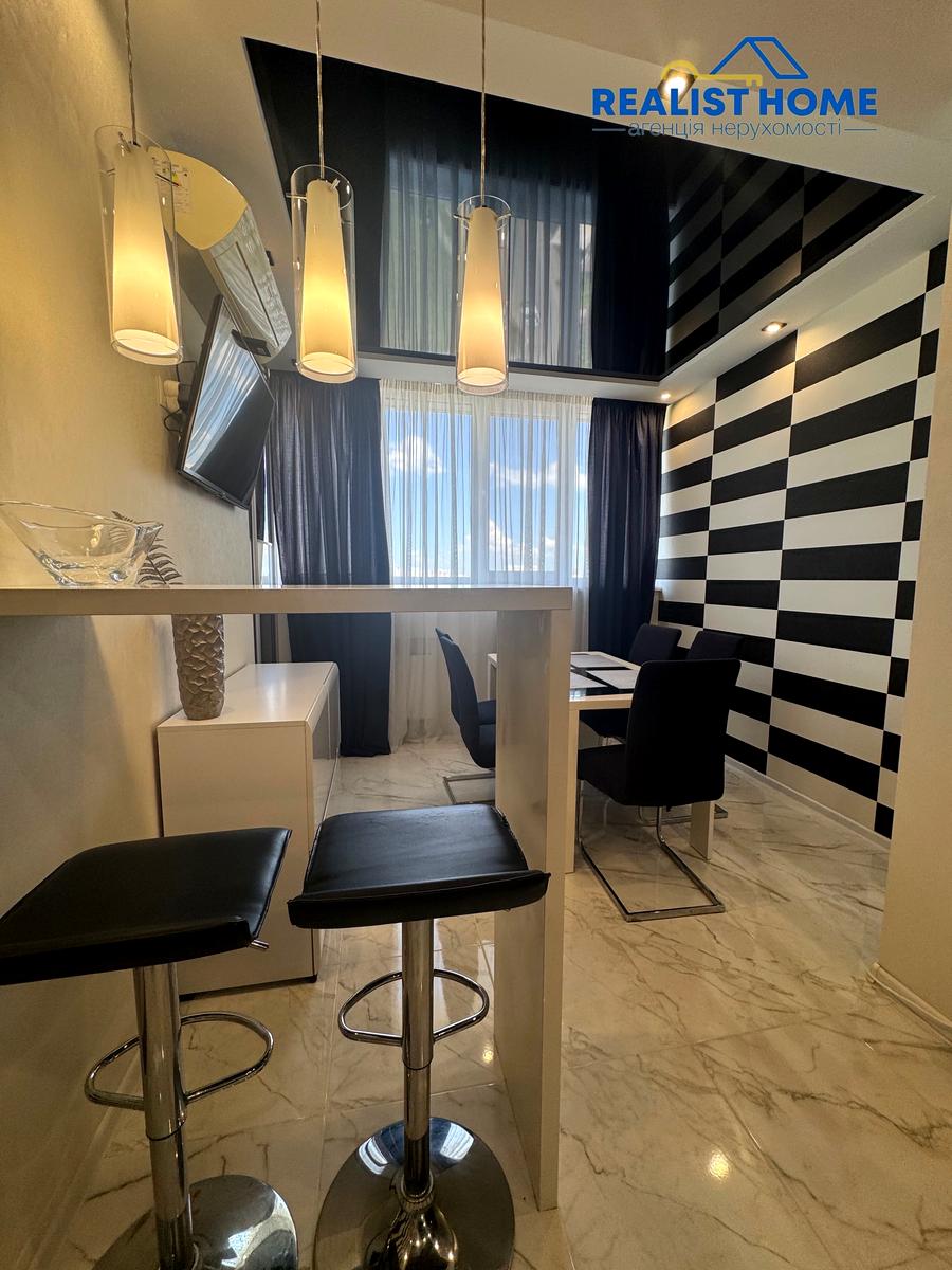 1865813447562730