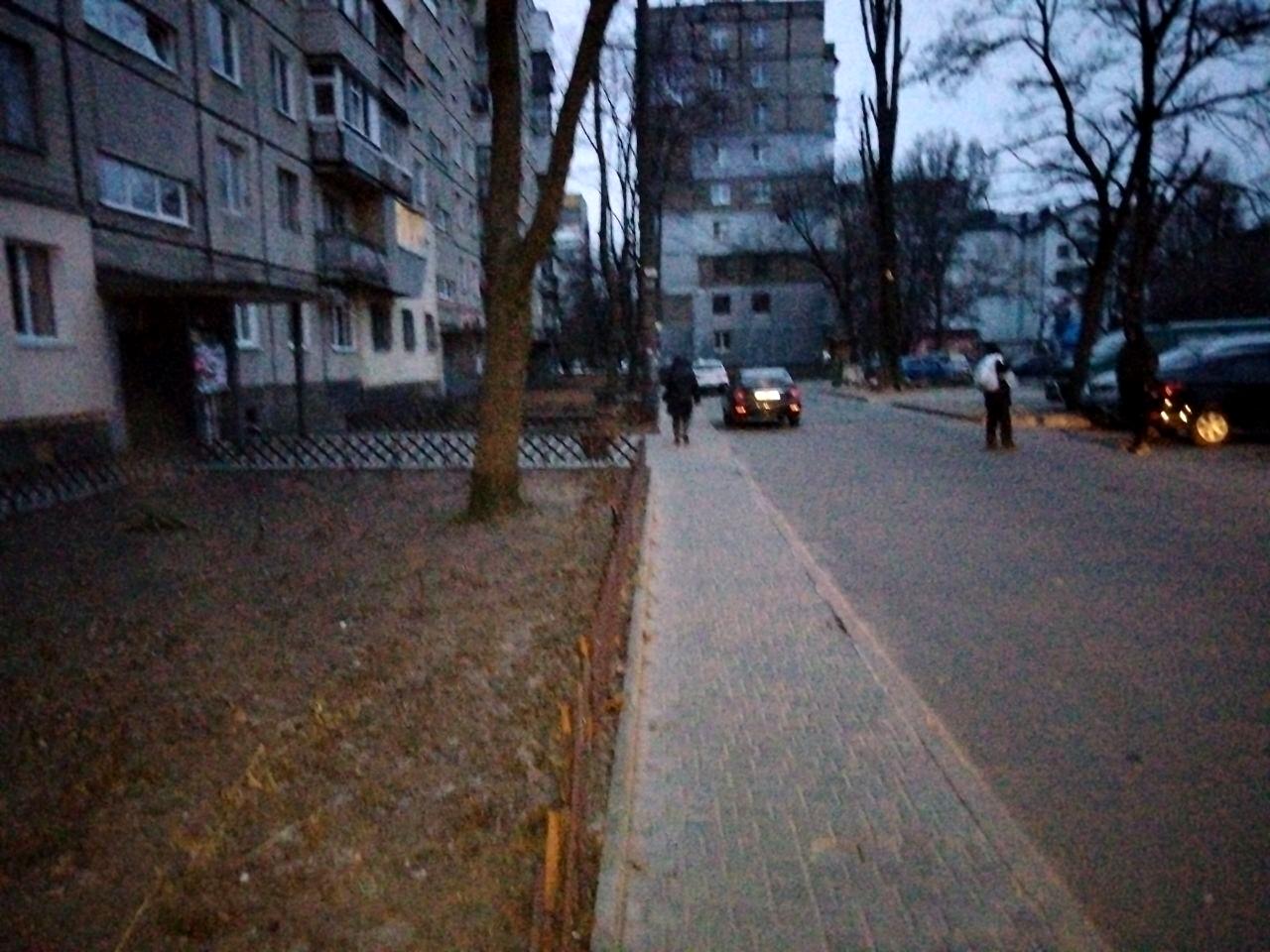 1865814625877367
