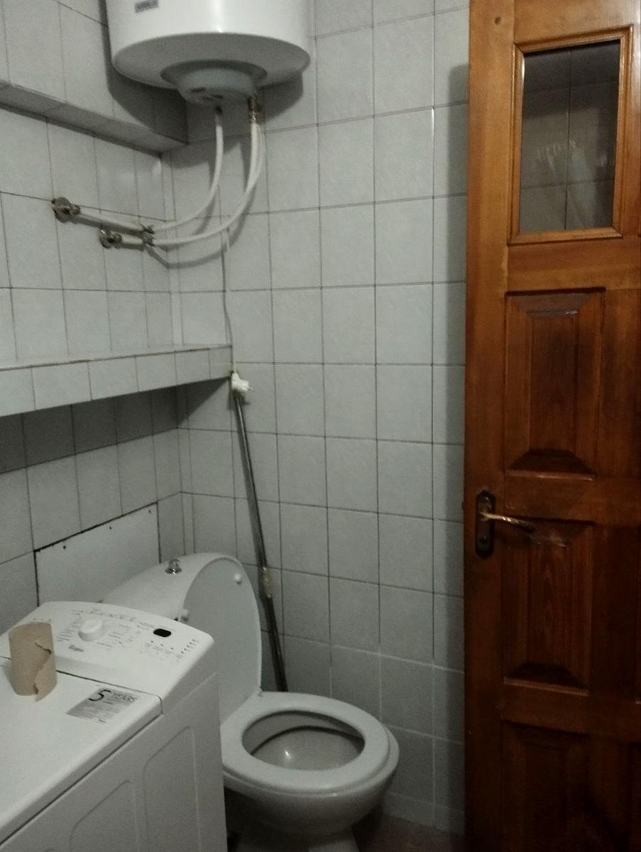1865825687383421