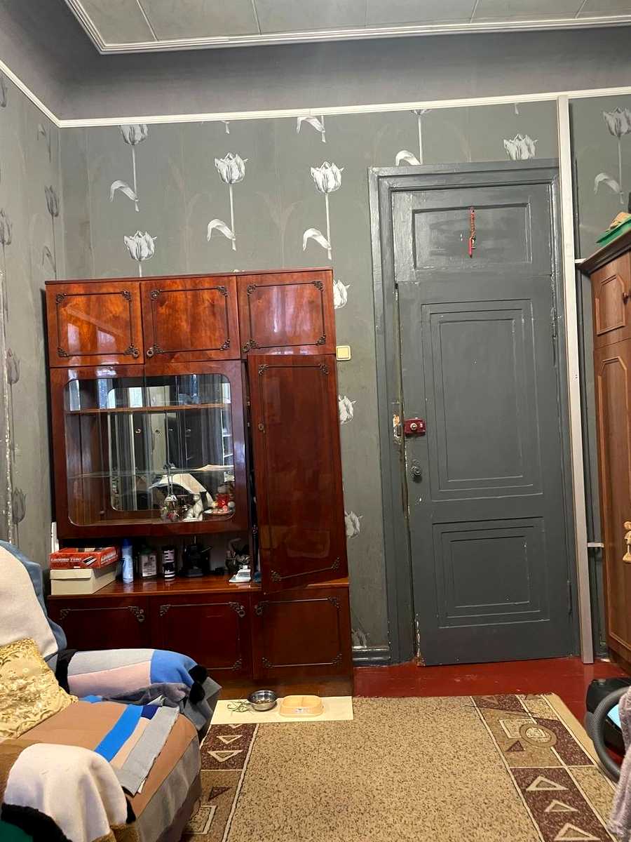 1865865704864937