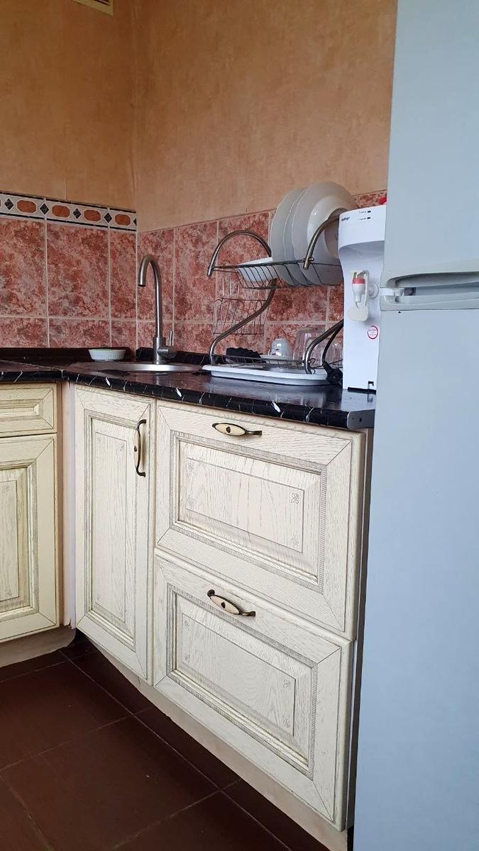 1865869642155825