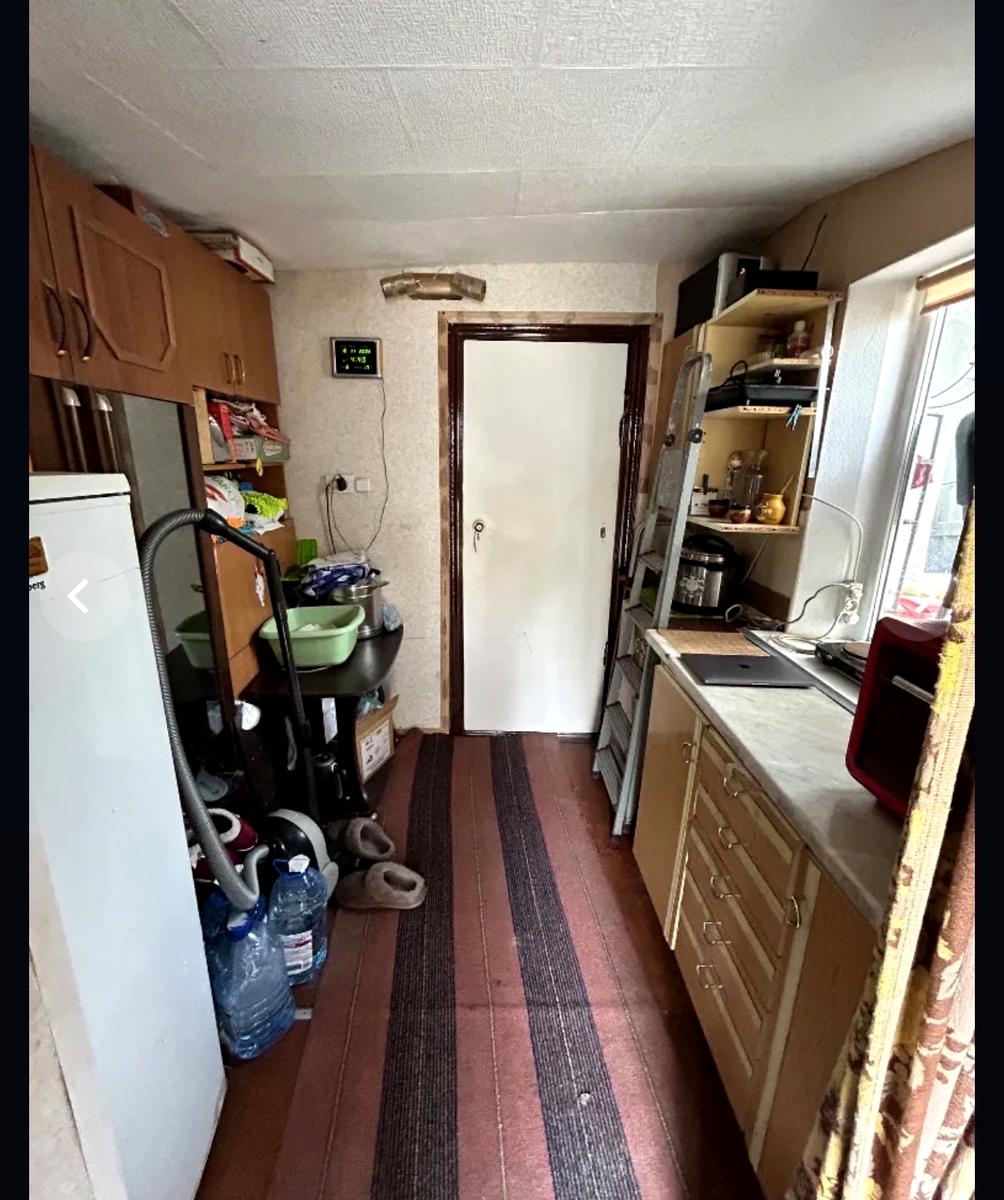 1865870283568561