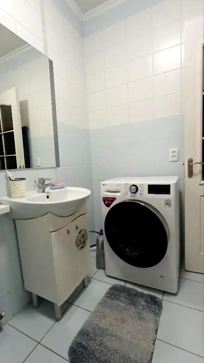 1865871648192718