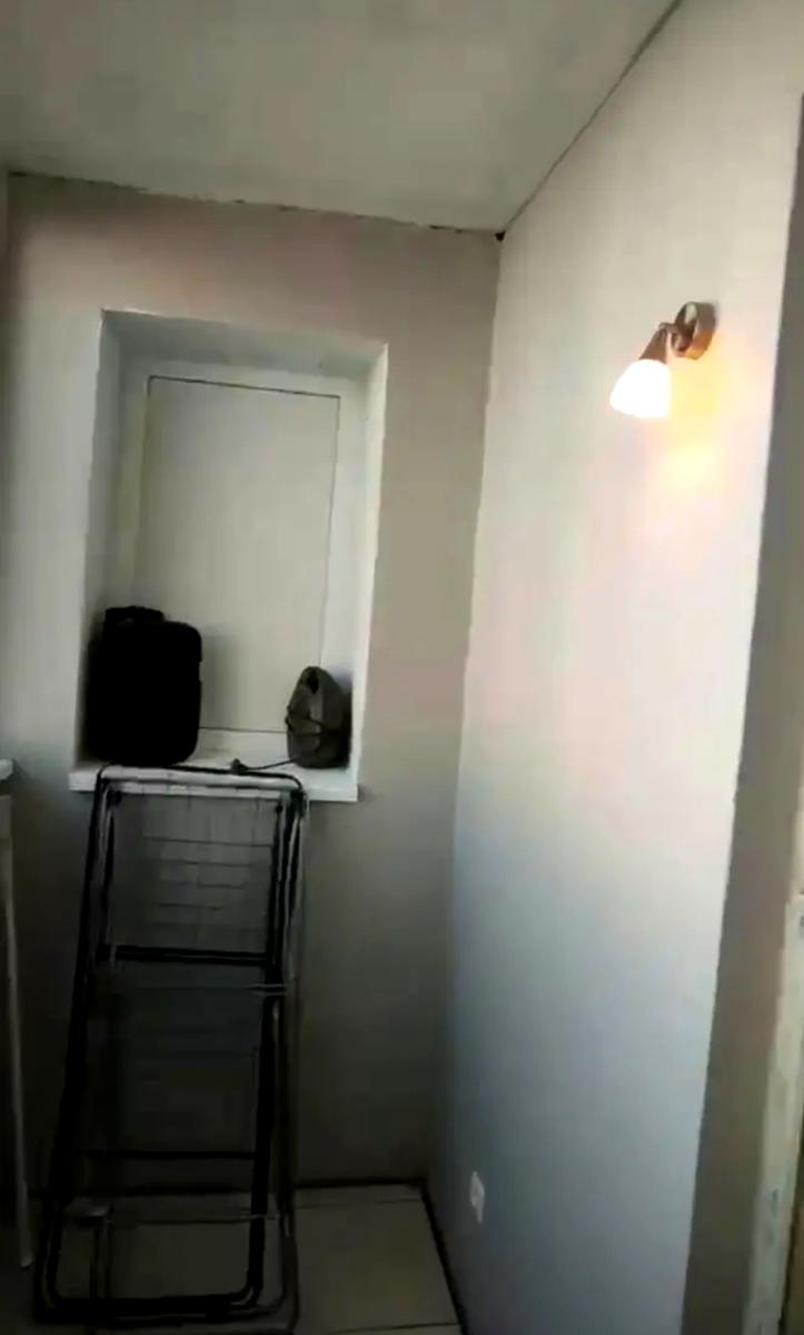 1865872672675810
