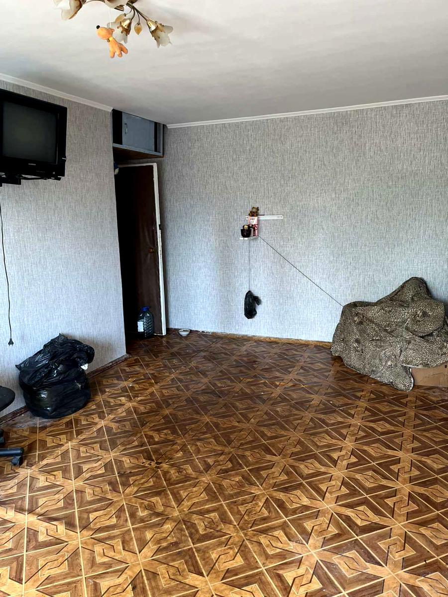 1865875808966630