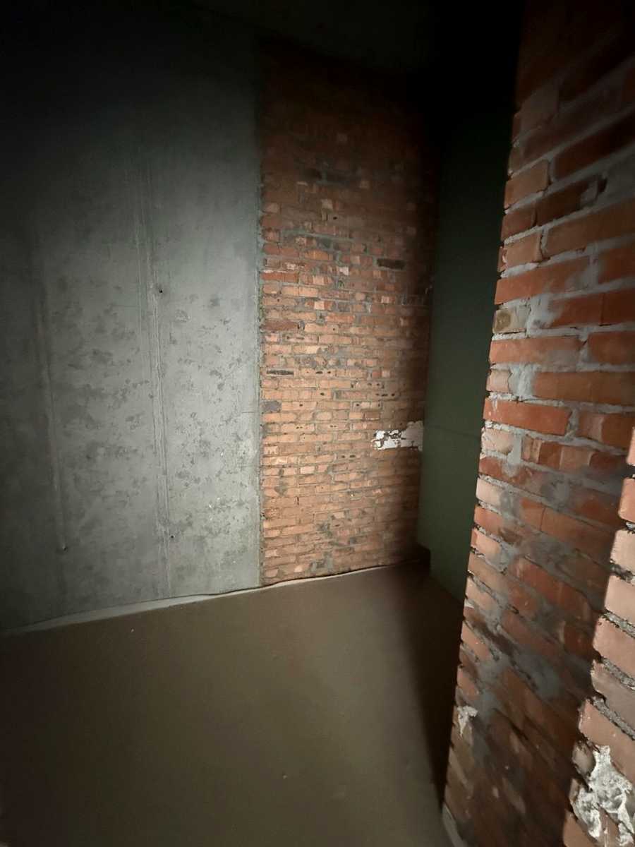 1865883904938032
