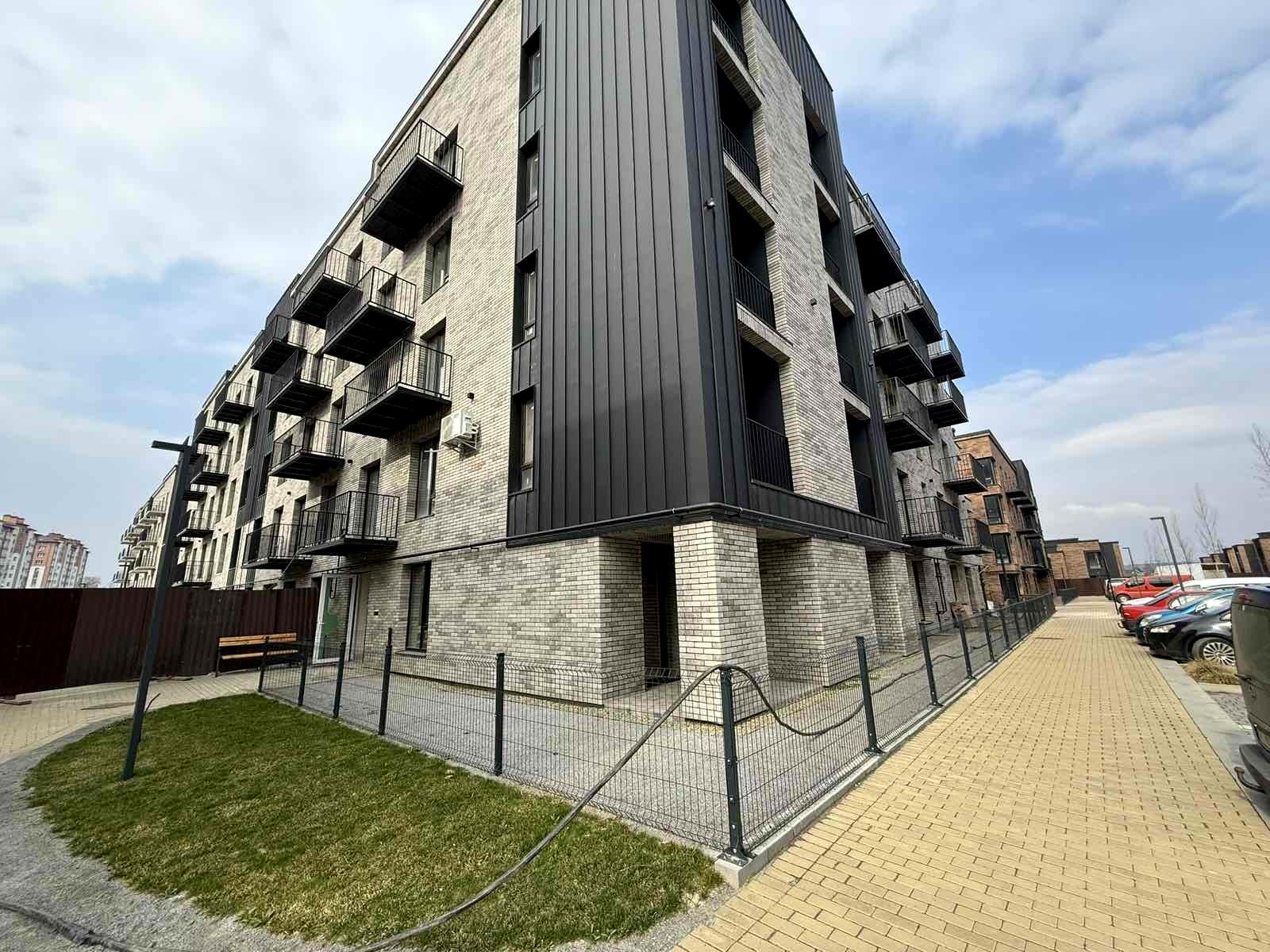 1865884366473204