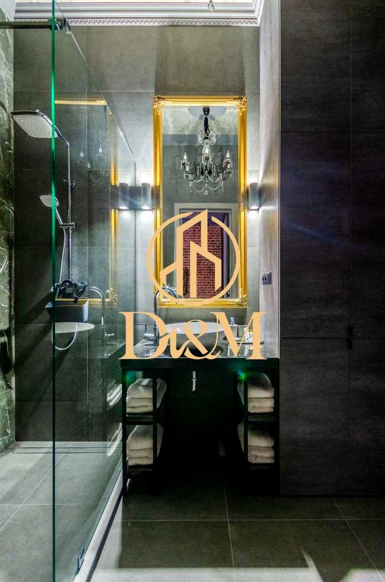 1865886333947663