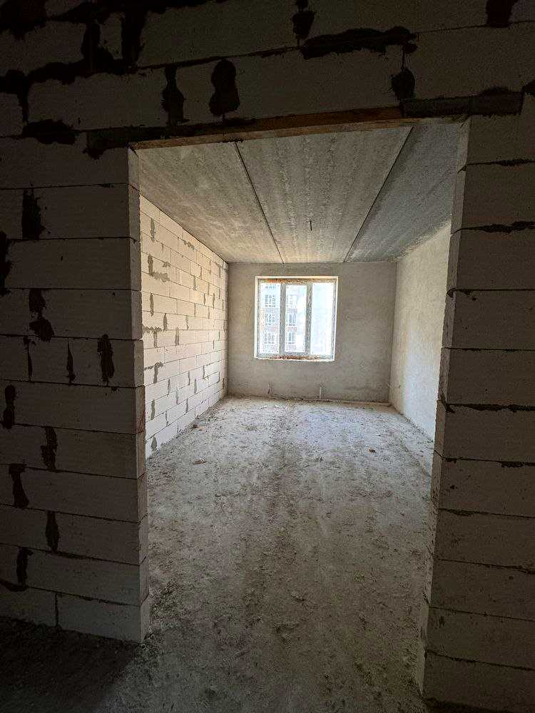 1865887993615524