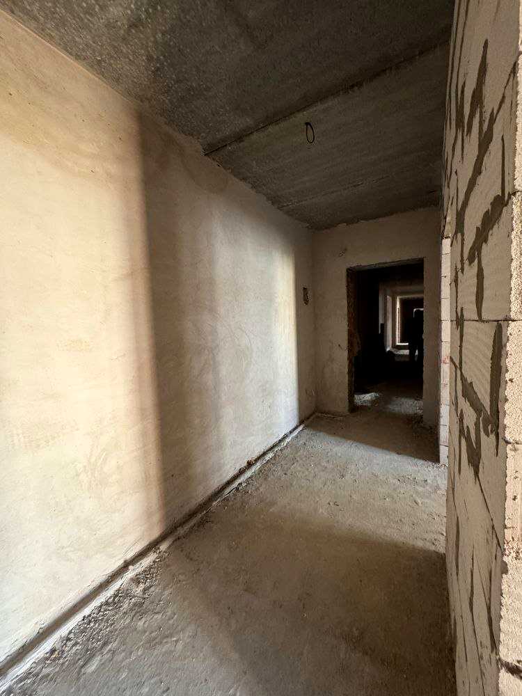 1865887994245824