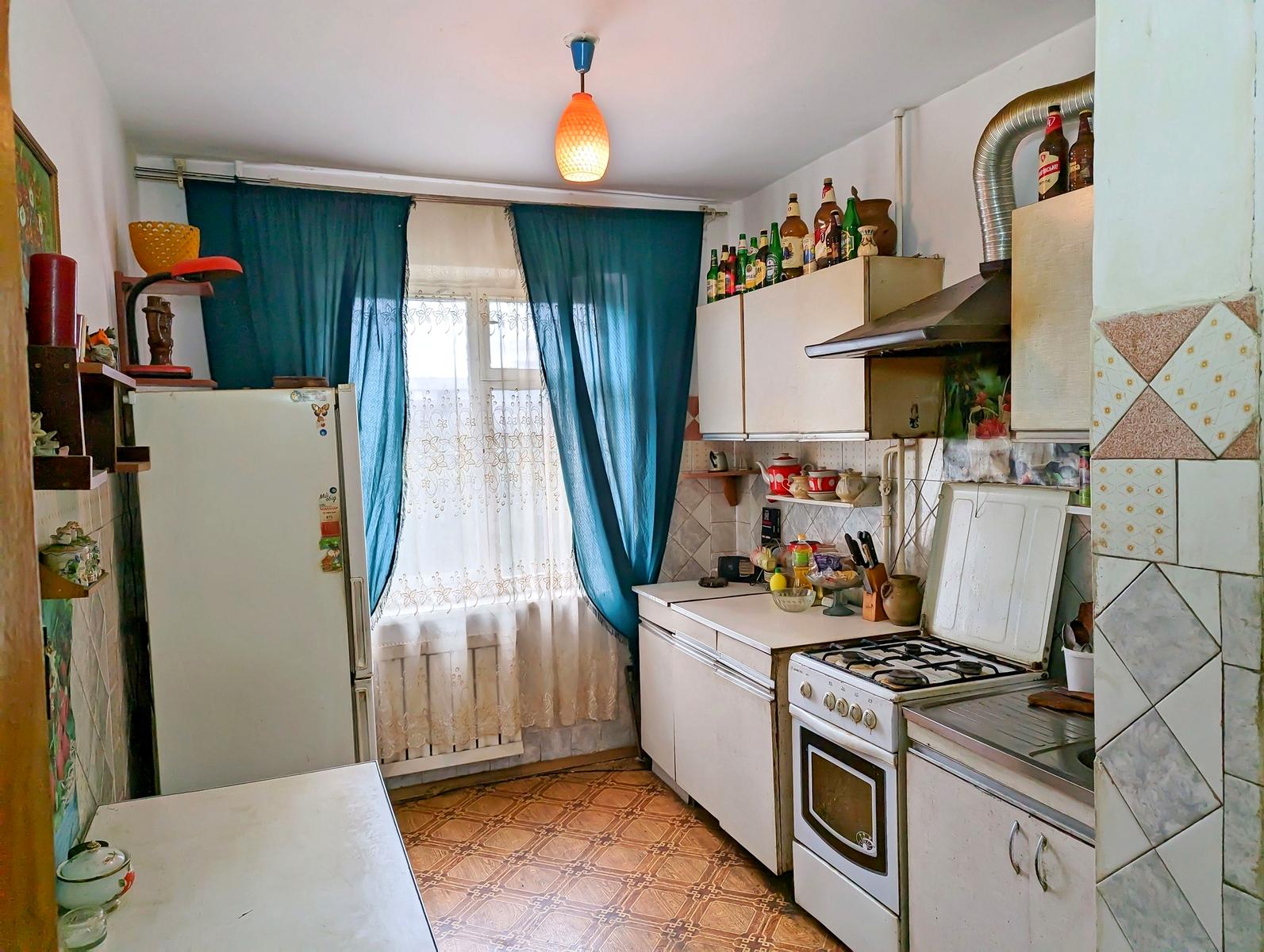 1865888932328003