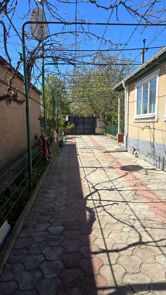 1865890957953817