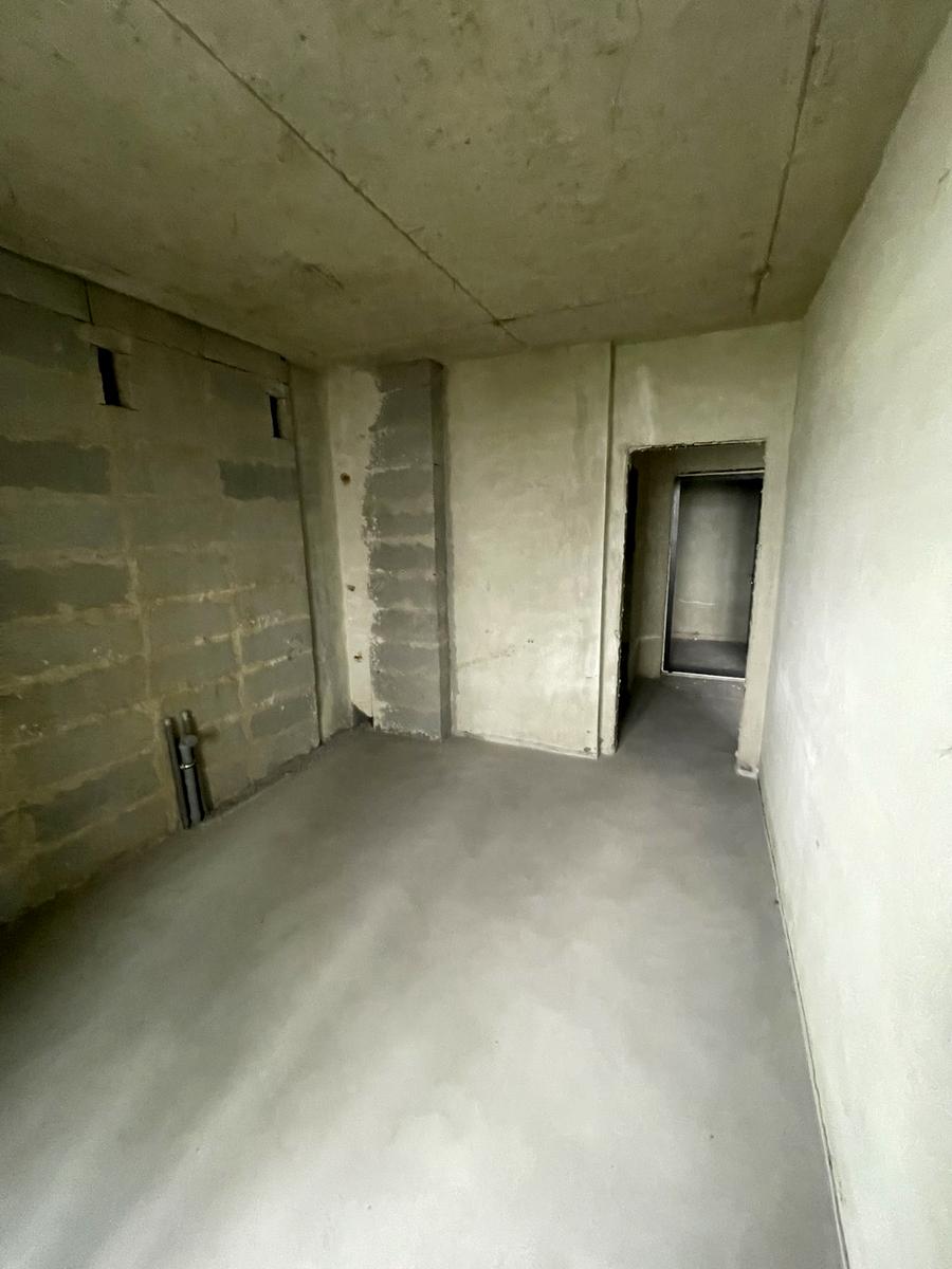 1865895431816497
