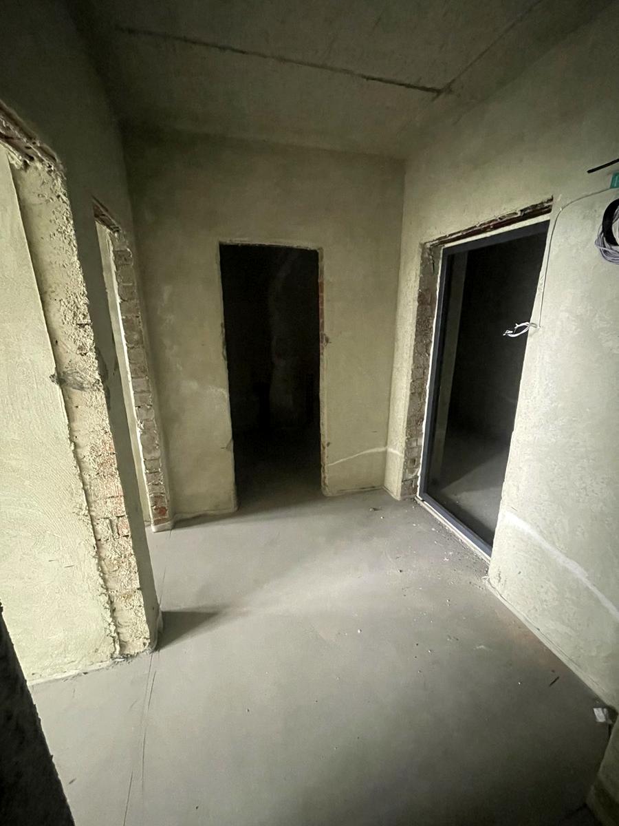 1865895431938673