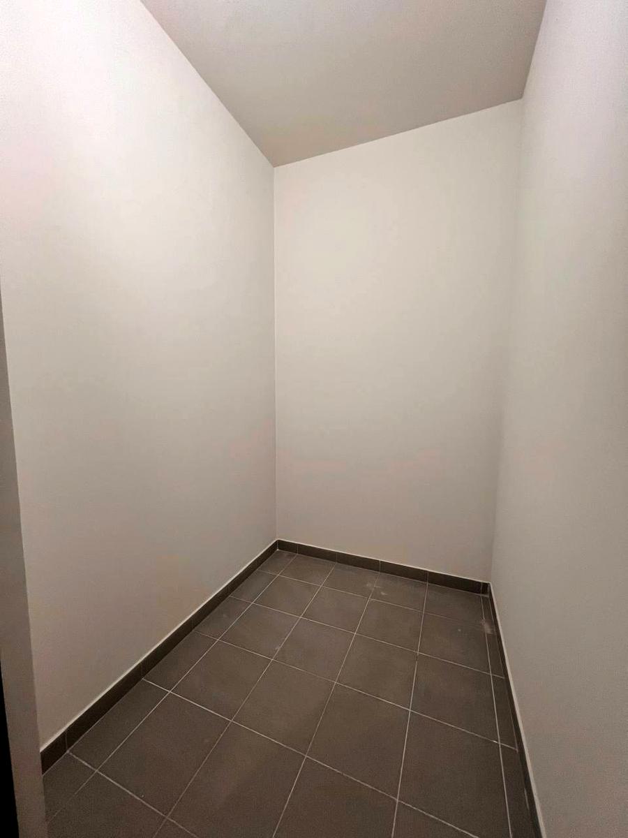 1865897791094916