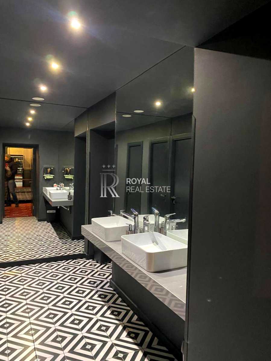 1865901535329511