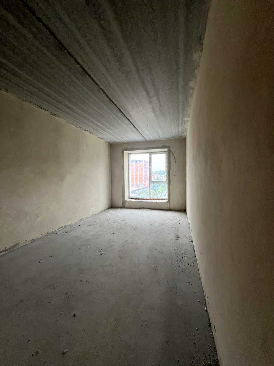 1865906702282209